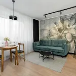 Spacious In A Quiet Area Of By Renters Lejlighed *